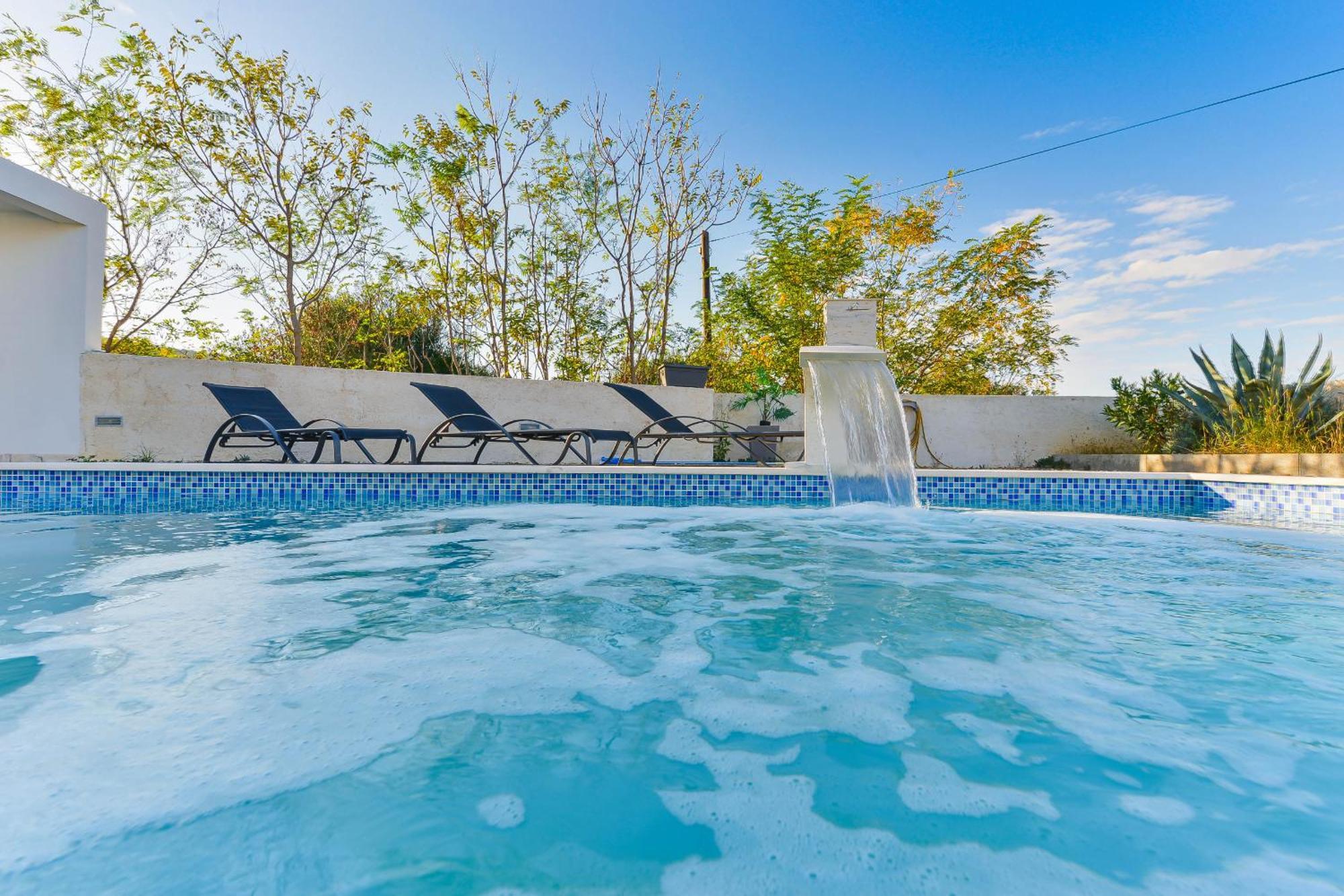 Villa Anna With Pool, Zadar County Vinjerac Eksteriør bilde